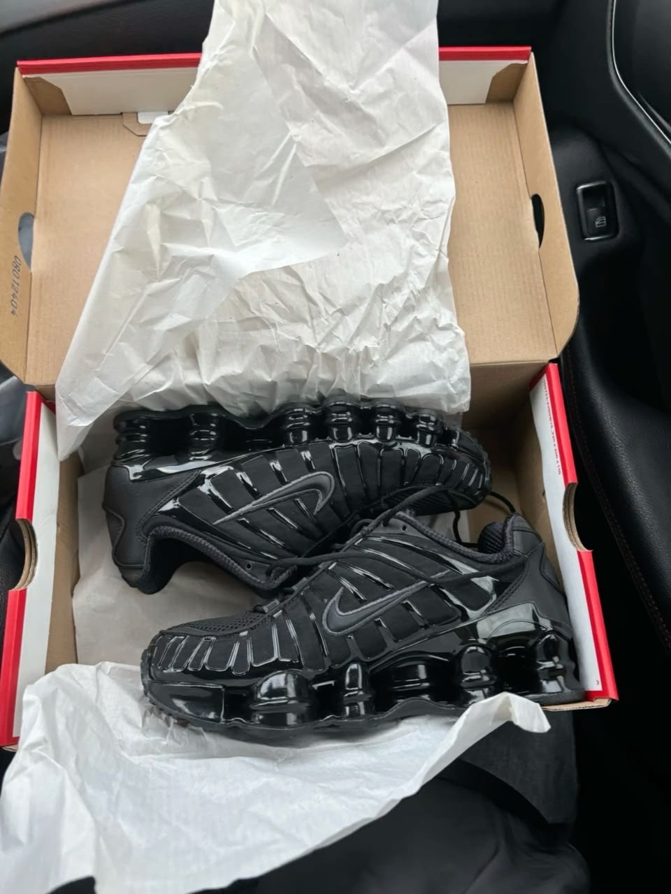Nike shox full black  — Chaussures à vendre sur MOJO